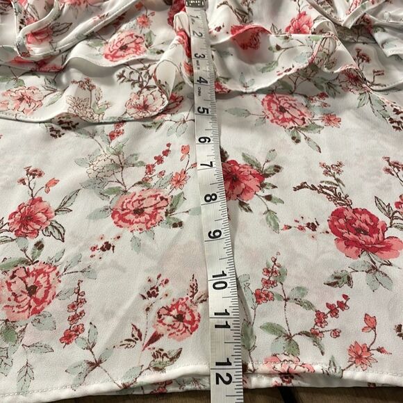 Boho Cropped Ruffle Blouse is Perfect Summer Blouse. Ready for Vacation 🛩 - Picture 10 of 16